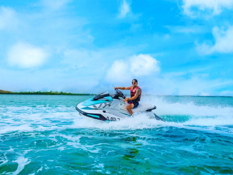top-key-west-jetski-tours-barefoot-billys